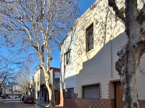 Manuel Eguía 1100
