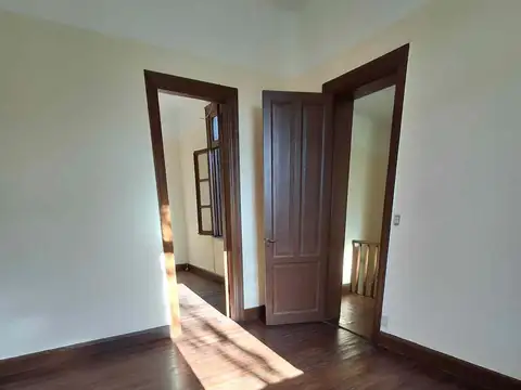 Casa en venta 4 ambientes lote propio en Flores