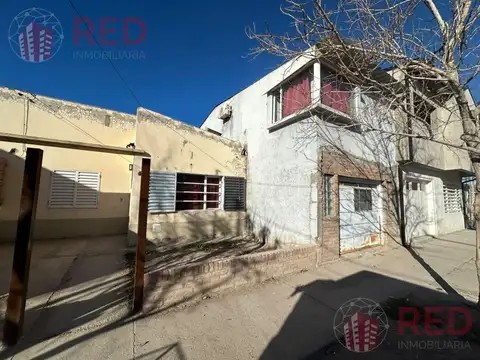 VENDE CASA DE 4 DORMITORIOS EN CIPOLLETI AMBIENTES AMPLIOS