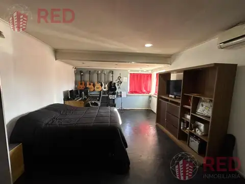 VENDE CASA DE 4 DORMITORIOS EN CIPOLLETI AMBIENTES AMPLIOS