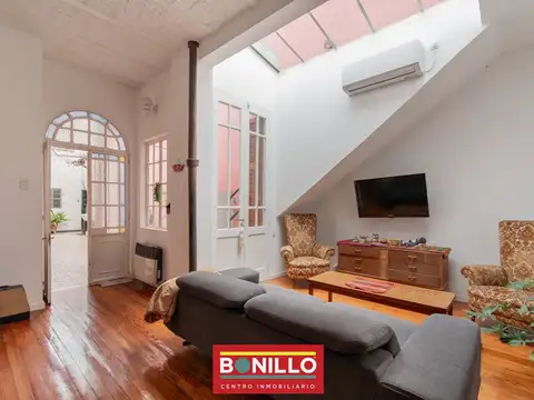 Casa 3 ambientes venta Paternal