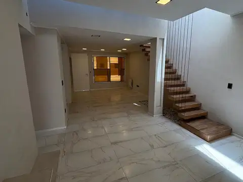 Casa en Venta en Ramos Mejia Sur, USD 360.000