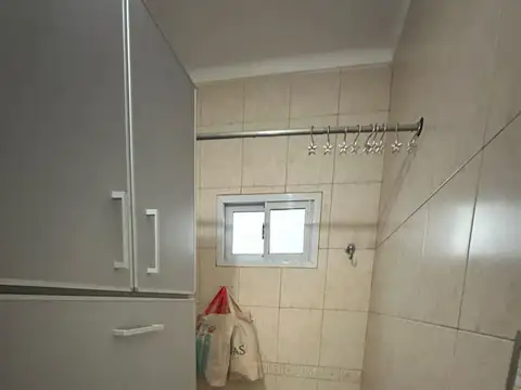 Venta de Casa de 3 Dormitorios, en Av. 60 y 24. La Plata.