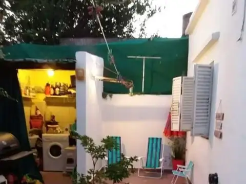 Casa 3 ambientes con 1 baño