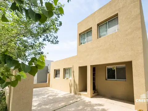 Casa 4 ambientes con 1 baño