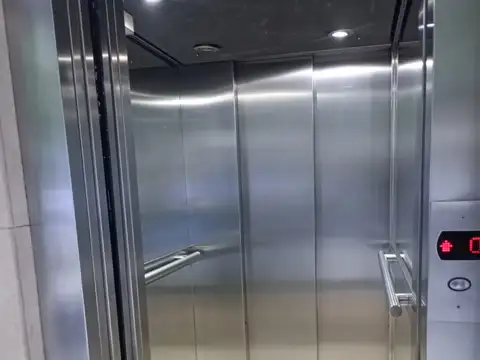 Av Juan Bautista Alberdi 1200, Piso 3