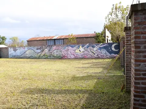 GALPON EN VENTA EN SAN MIGUEL DEL MONTE CENTRO.