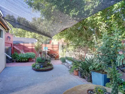 PH 4 amb tipo casa en Mataderos!con patio, terraza y taller/escritorio!