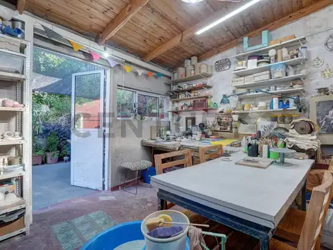 PH 4 amb tipo casa en Mataderos!con patio, terraza y taller/escritorio!