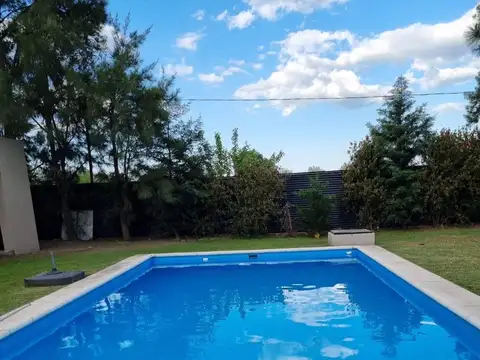 Casa en Venta con 1 cochera