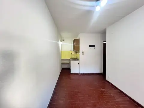 Alquiler Departamento 1 Dormitorio Economico Bajos Gastos Escalera Barrio Lourdes Rosario