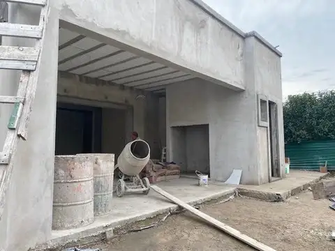 Venta de casa en obra gris en Santa Elena - 100