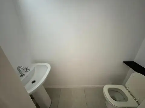 Depto Tipo Casa 4 ambientes con 2 baños