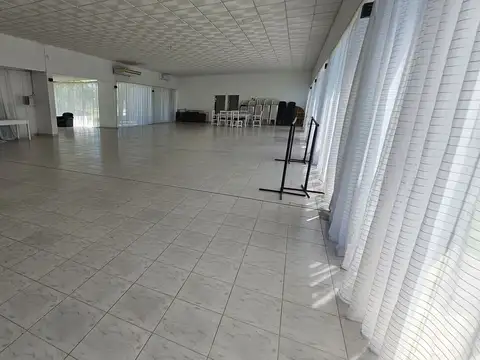 Local en Alquiler en Sauce Viejo, $ 2.700.000