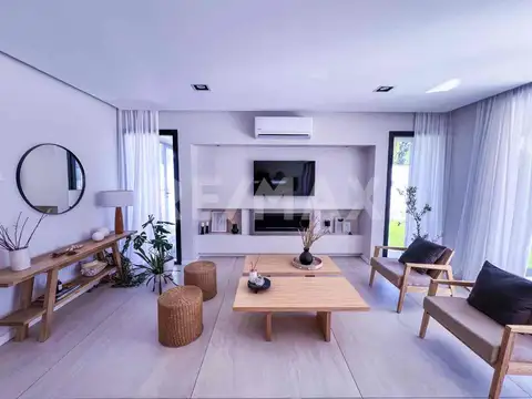 Casa 6 ambientes con 2 baños