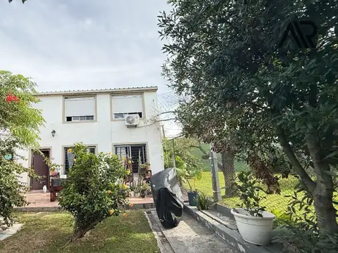 Casa en Venta con 1 cochera