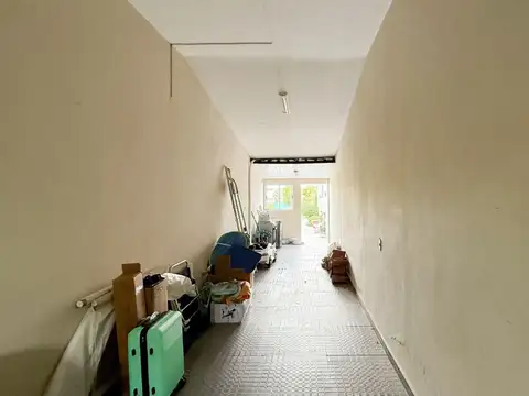 VENTA DOS CASAS CON RENTA 8% BRUTAUSD ISMO PADRON MALVÍN CASI AV ITALIA FAMILIA