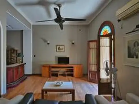 Venta Casa 4 Dormitorios Zona Centro