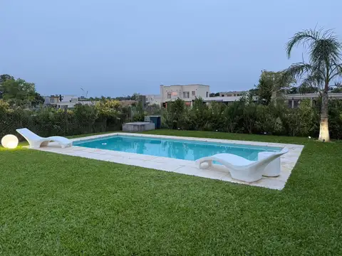 Casa en Alquiler Temporal en Pilar del Este - Santa Elena, USD 5.580