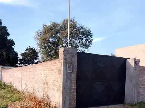 CASA A TERMINAR EN VENTA EN BARRIO CONQUISTADORES