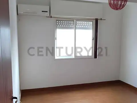 65 e/ 5 y 6 500, Piso 0