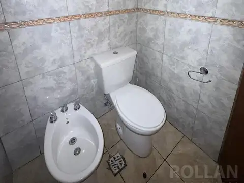 Depto Tipo Casa en Alquiler con 1 cocheras