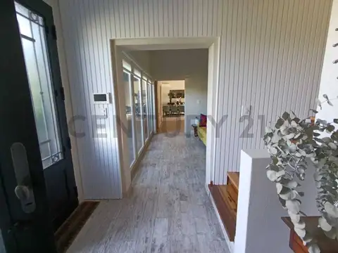 Casa 7 ambientes con 3 baños