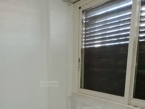 Oficina 2 ambientes con 1 baño