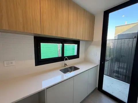 CASA EN VENTA BARRIO ACACIAS DE TERRADA