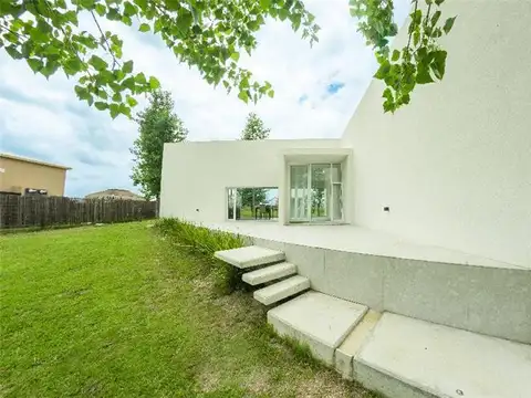 Casa en Venta en San Jose De Mayo, USD 237.000