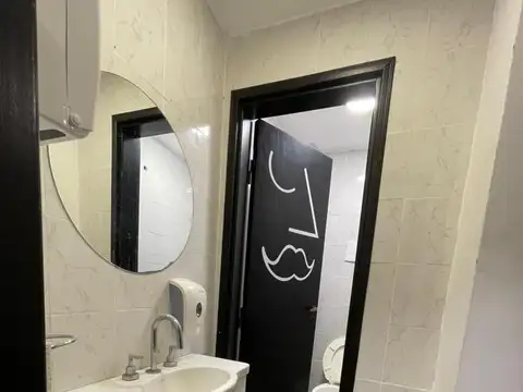 Local en Venta en Constitucion, USD 300.000