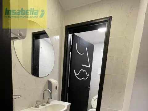 Local en Venta en Constitucion, USD 355.000