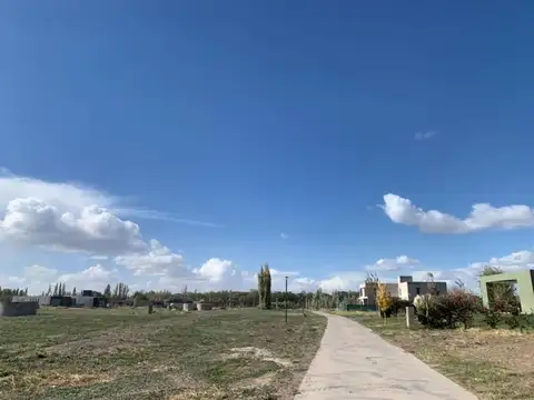 LOTE EN VENTA BARRIO CERRADO EL VERGEL 