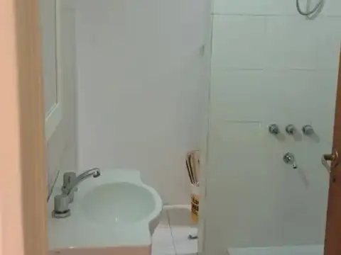 Depto Tipo Casa en Alquiler de 2 dormitorios