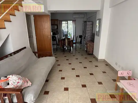 Depto Tipo Casa en Venta de 3 ambientes
