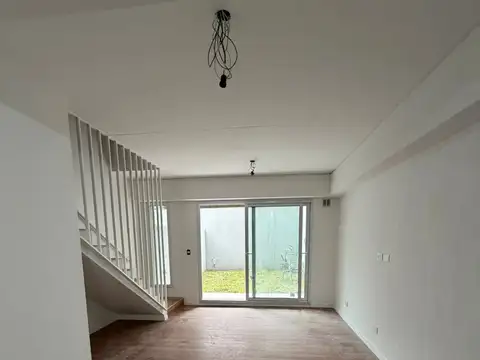 VENTA DEPTO 3 AMB EN SAAVEDRA CON JARDIN PROPIO PB