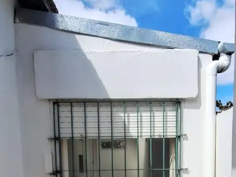 Amero 100, Piso 1°