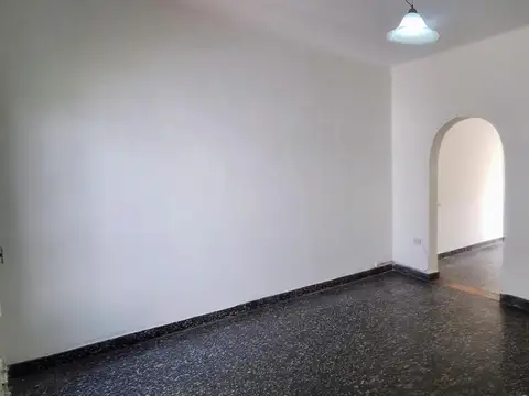 Depto Tipo Casa en Alquiler de 2 dormitorios