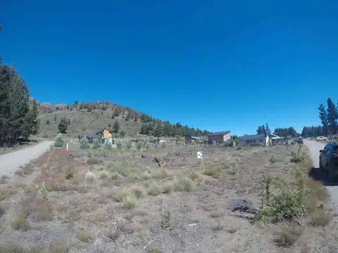 Lote apto PH en venta 1474m2 en esquina Dina Huapi