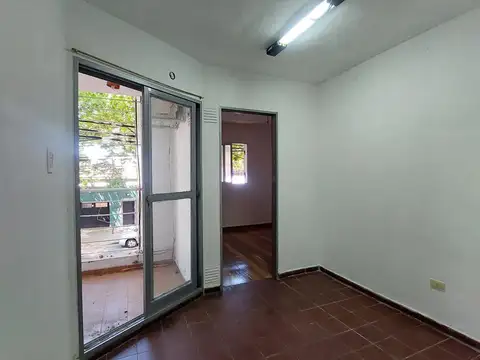 Departamento en alquiler de un dormitorio, zona de facultades, luminoso,bajos gastos