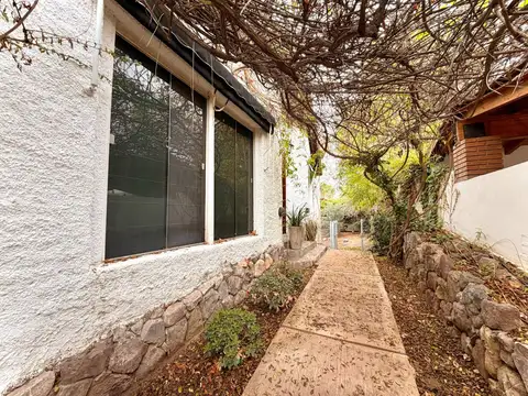 Casa en Alquiler de 4 dormitorios