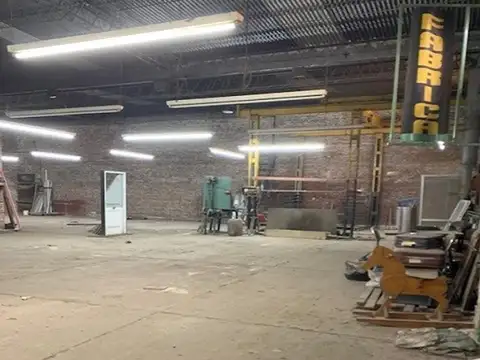 Galpon en Venta en Barrio Industrial, USD 200.000