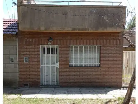 CASA MULTIFAMILIAR 3 UNIDADES CIUDAD TESEI HURLINGHAM