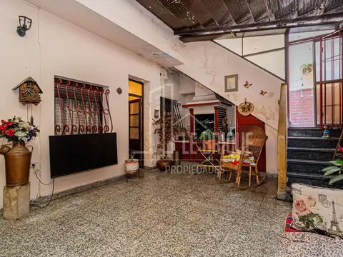 Depto Tipo Casa en Venta de 5 ambientes