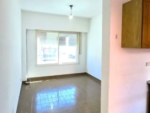 Francisco Bauzá 2400