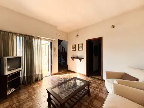 Depto Tipo Casa en Venta de 6 ambientes