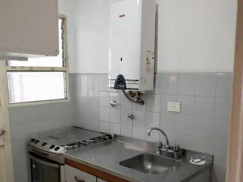 Departamento en Alquiler en Remedios de Escalada, $ 450.000
