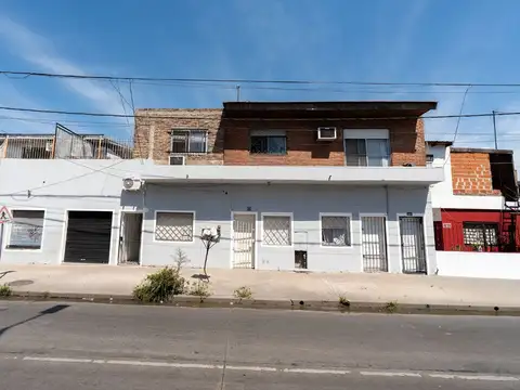 VENTA TEMPERLEY 7 DEPARTAMENTOS + LOCAL EN BLOCK