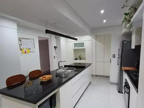 Departamento 4 ambientes con 2 baños