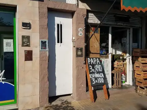 PH AL FONDO sobre calle Bernardo de Irigoyen al 500 Boulogne